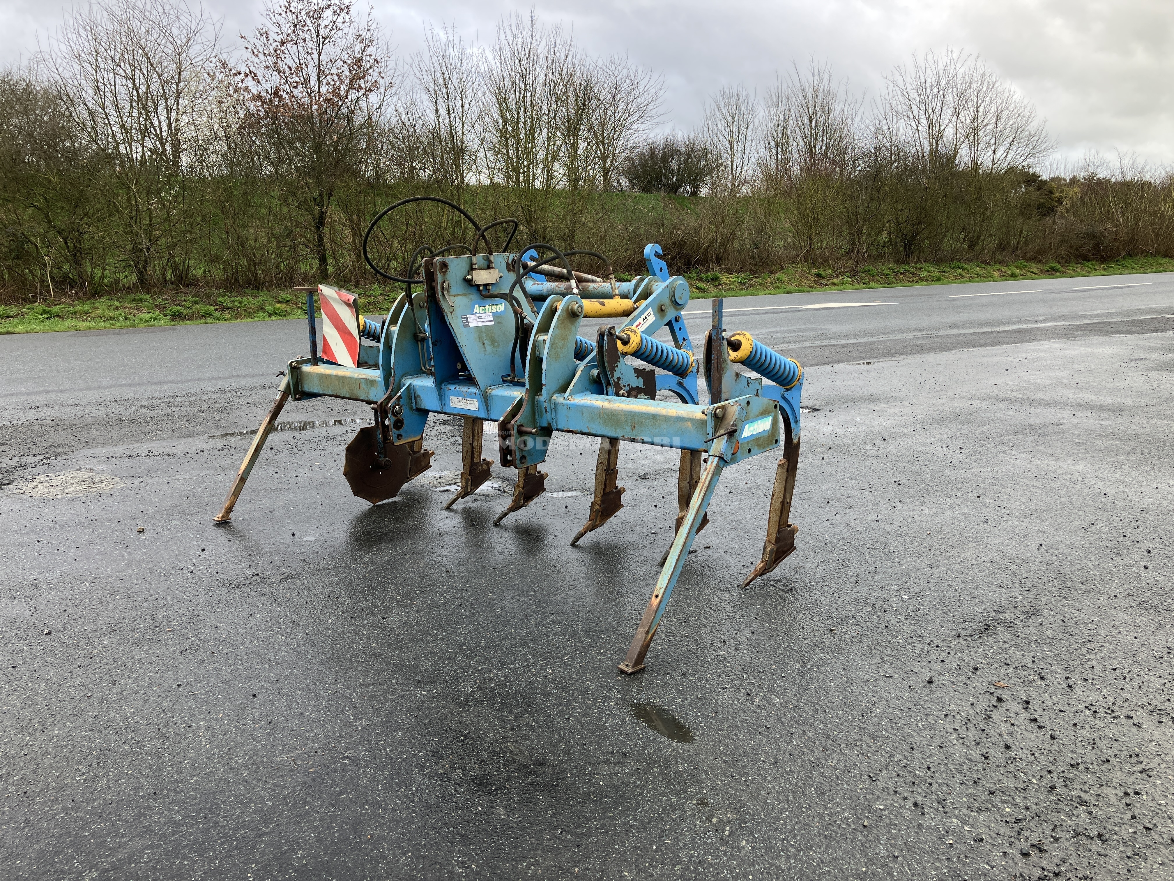 MAT000000000000063513_0