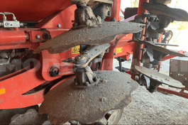 MAT000000000000061823_04